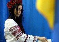 На проміжних виборах до Київради переміг свободівець Святослав Кутняк (відео)
